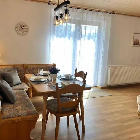 Achtlerhof Apartment