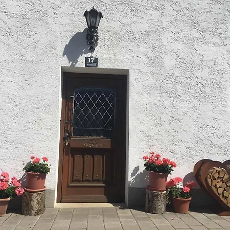 Achtlerhof Apartment *